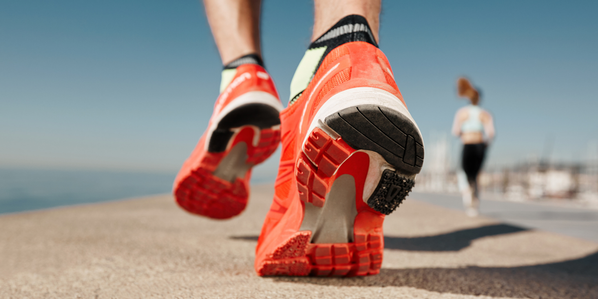 Tênis para Caminhada x Tênis para Corrida: Qual a diferença